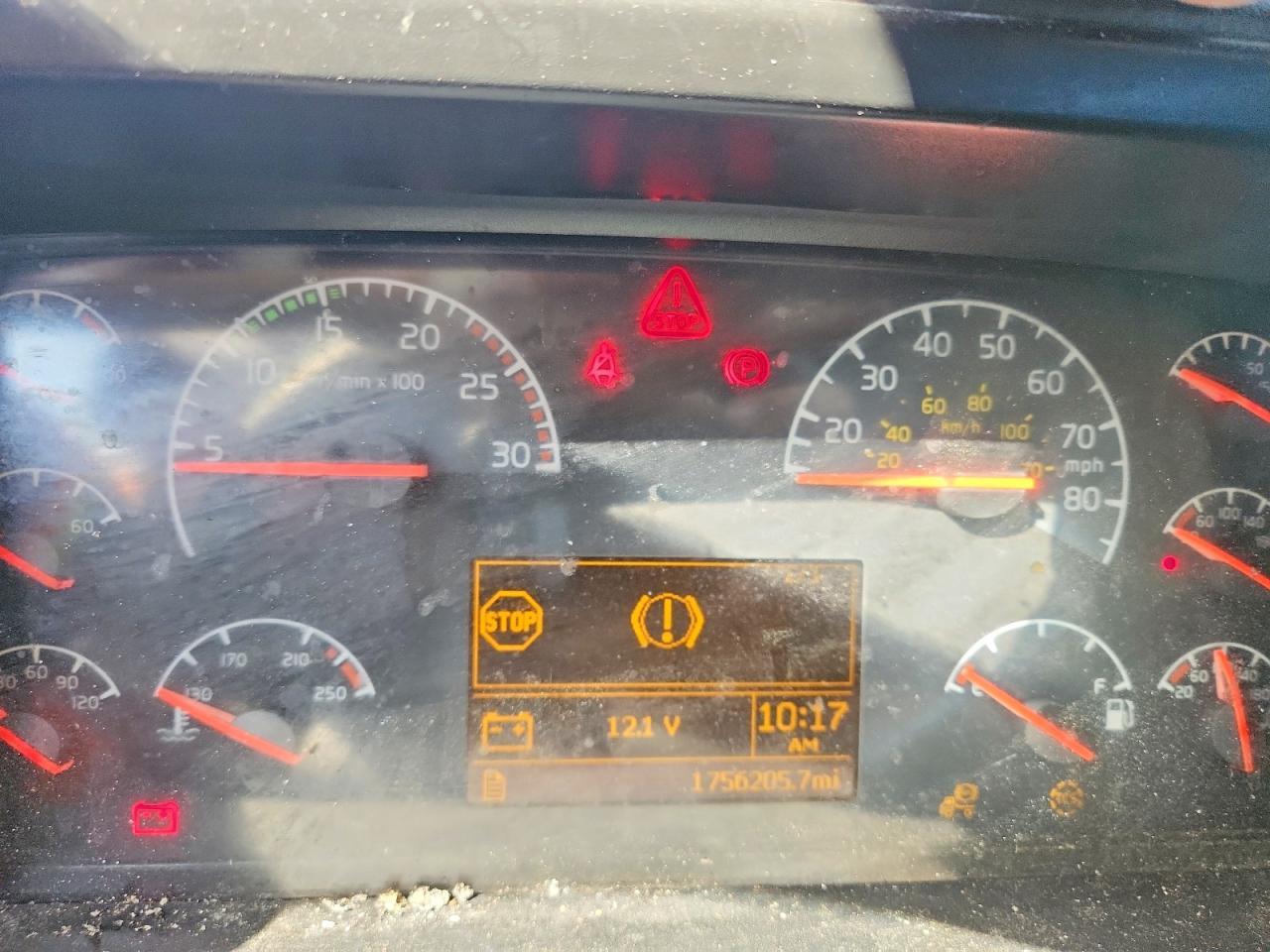 2007 Volvo VNL Semi Truck