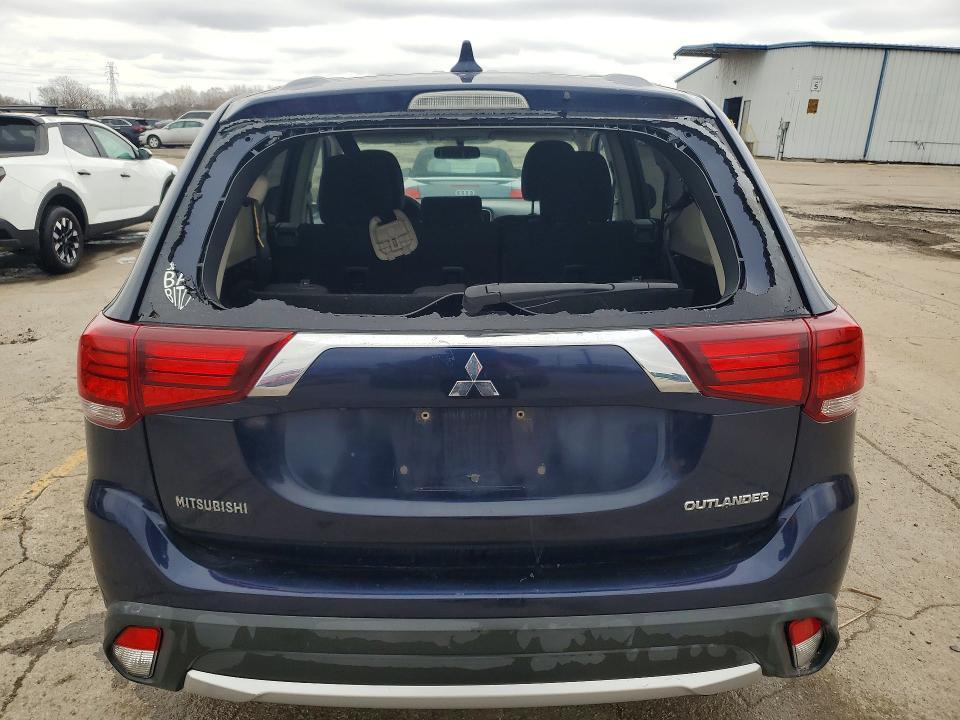 2018 Mitsubishi Outlander es