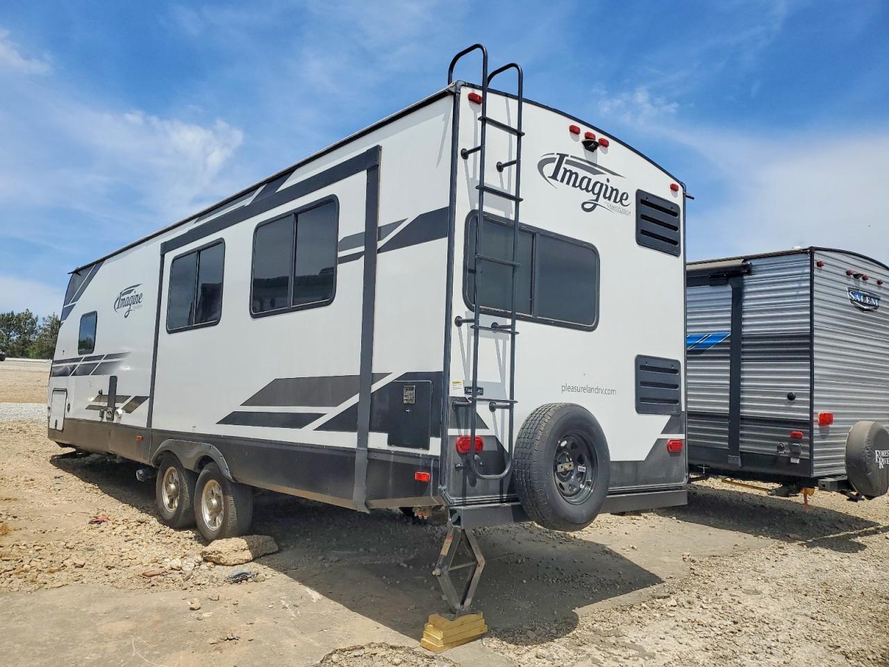 2022 Grand Design Imagine Camper