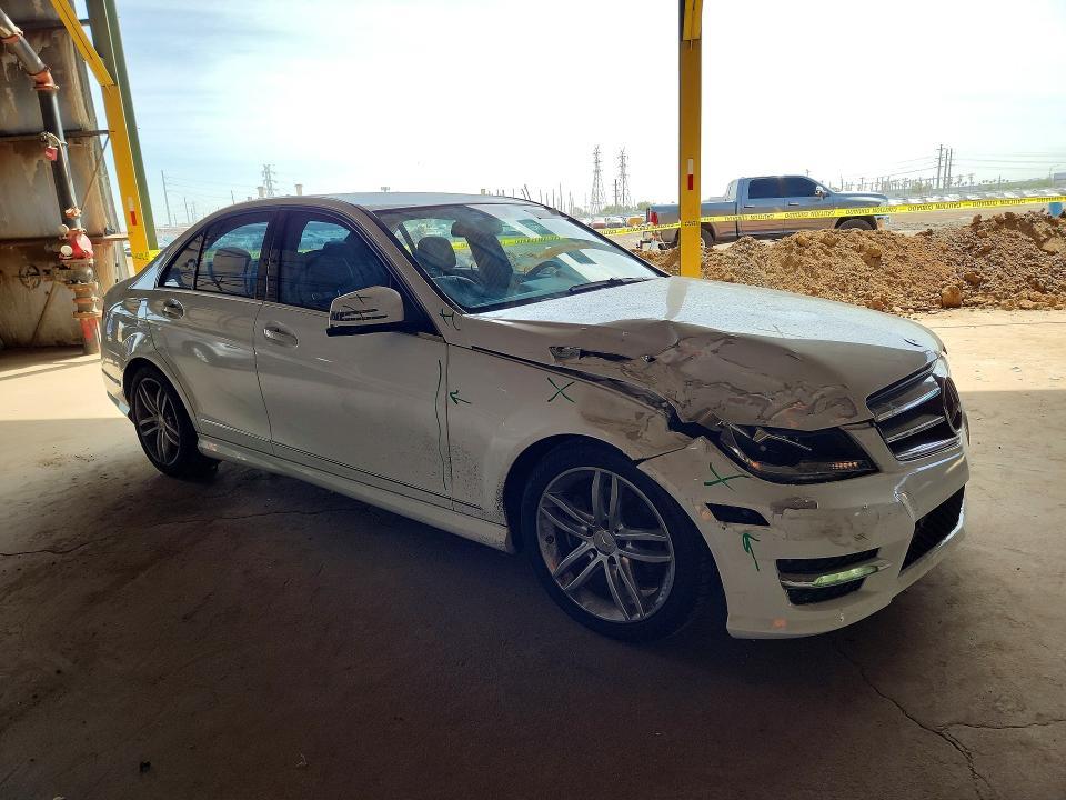 2014 Mercedes-Benz C 250