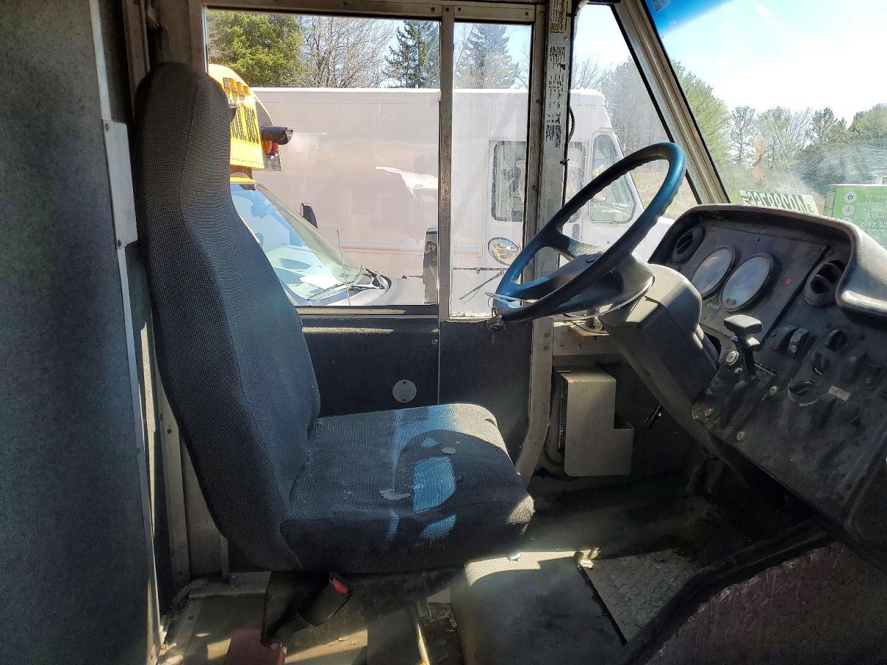2008 Freightliner Chassis M Line WALK-IN Van