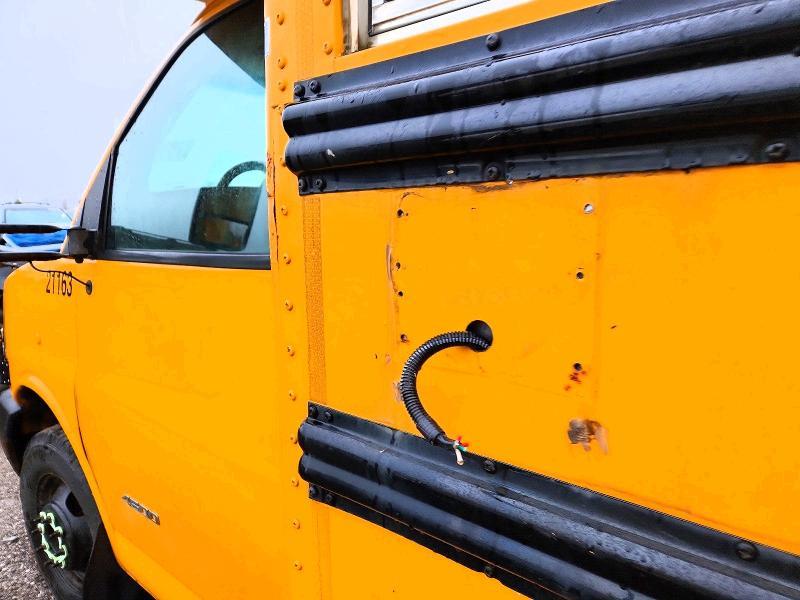 2011 Chevrolet 2011 Thomas Minotour G4500-School Bus