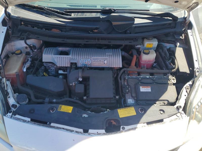 2013 Toyota Prius Plug-in Hybrid Base