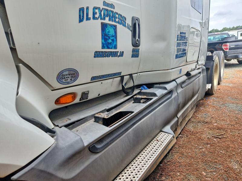 2016 International Lf687 Semi Truck