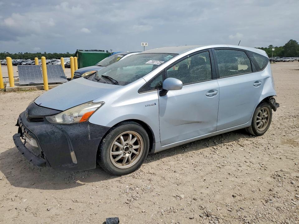 2016 Toyota Prius v Three