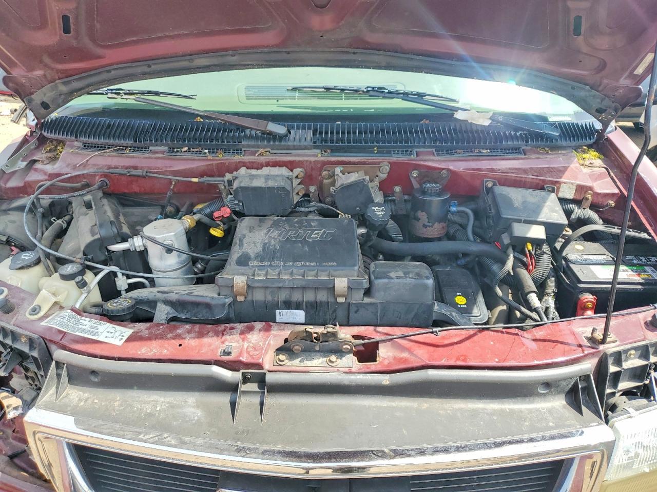 2005 GMC Safari XT