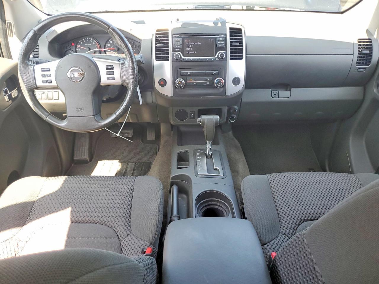 2017 Nissan Frontier SV