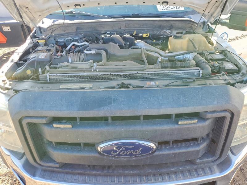 2016 Ford F550 Super Duty Flatbed Truck