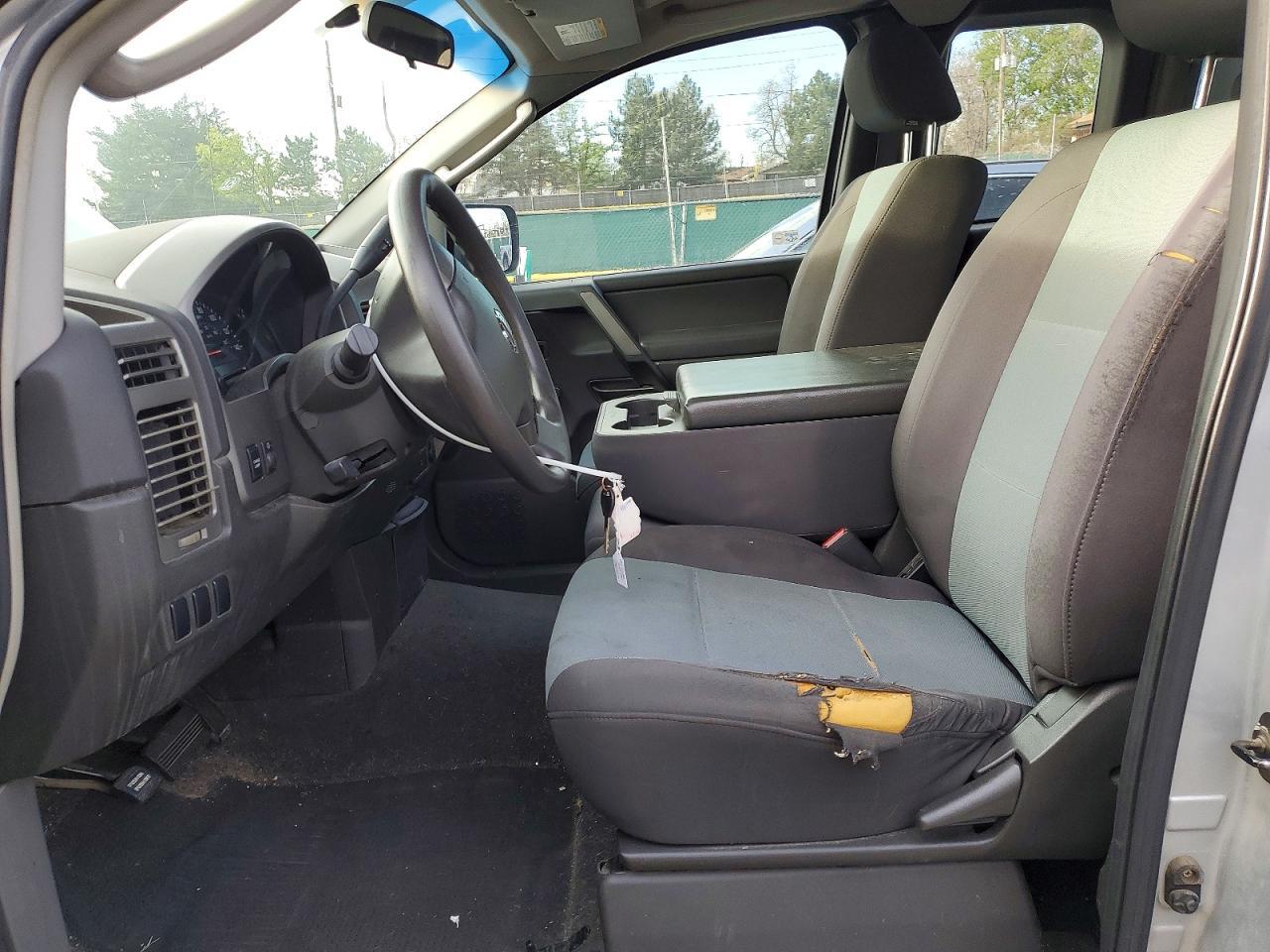 2005 Nissan Titan XE