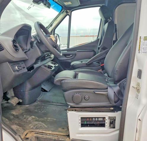 2021 Mercedes-Benz Sprinter 1500 Delivery van