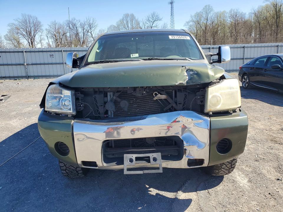 2004 Nissan Titan XE