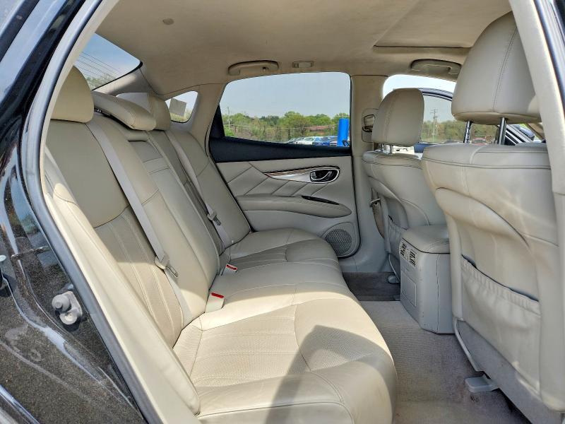 2011 Infiniti M37 x