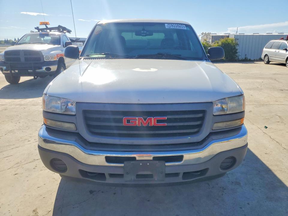 2005 GMC New Sierra K1500