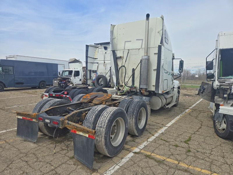 2010 Freightliner Columbia Semi Truck