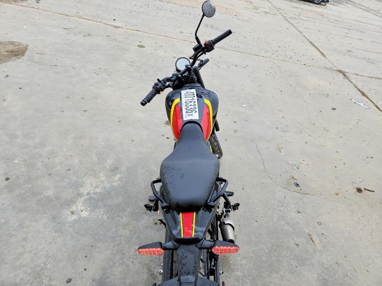 2026 Royal Enfield Motors Guerilla 450