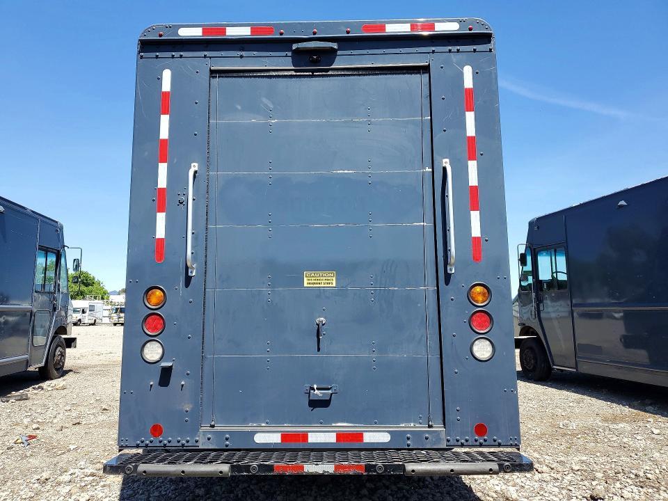2021 Freightliner Chassis M Line WALK-IN Van