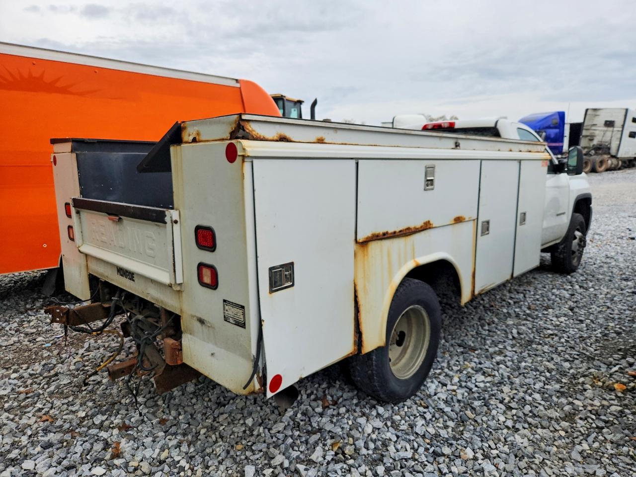 2015 GMC Sierra Utility / Service Truck