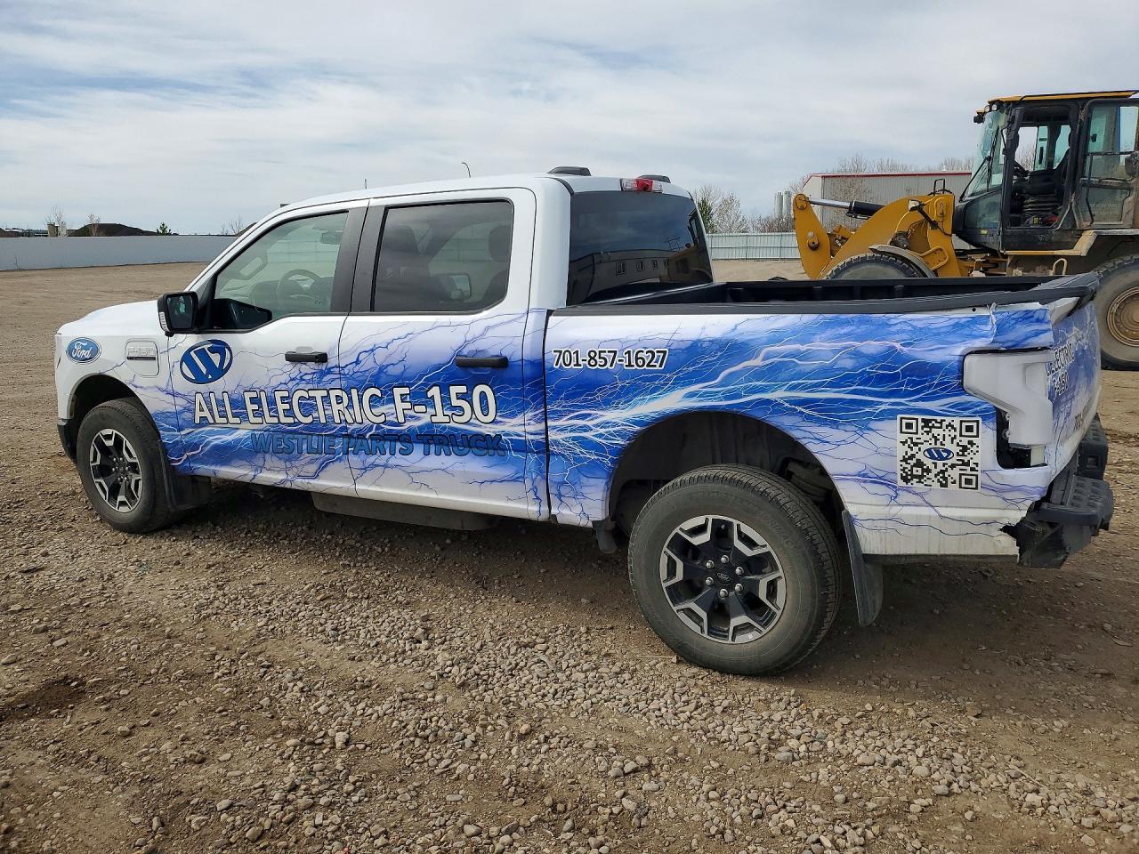 2023 Ford F150 Lightning PRO