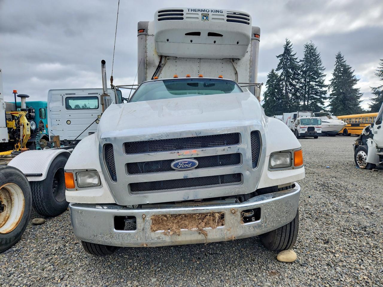 2006 Ford F650 Super Duty Refrigerated BOX Truck