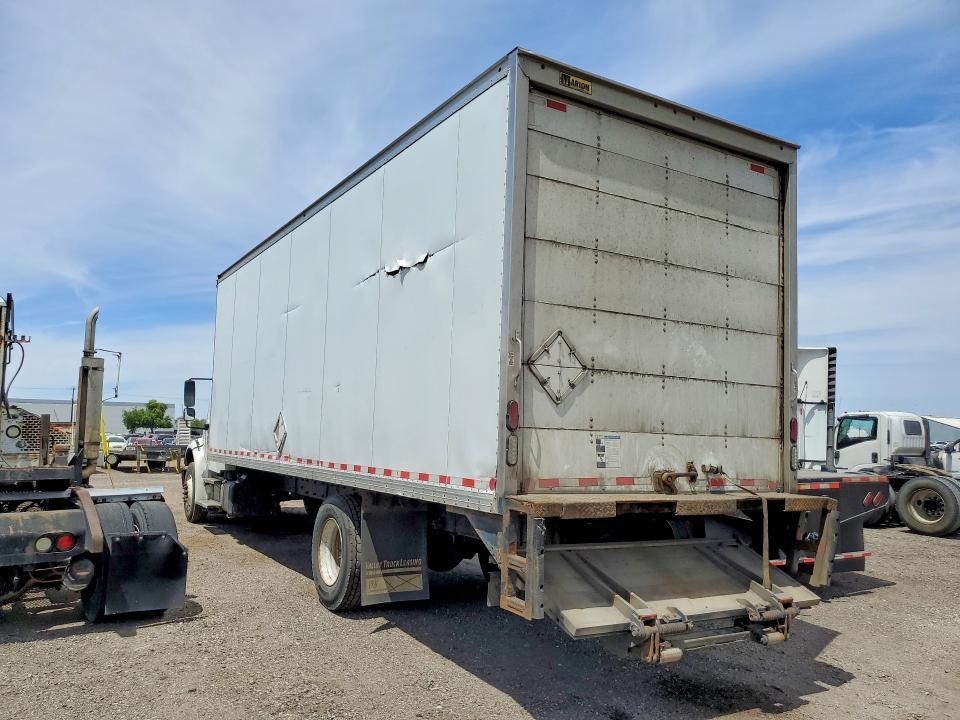 2018 Freigliner 2018 Freightliner Business Class M2 BOX Truck