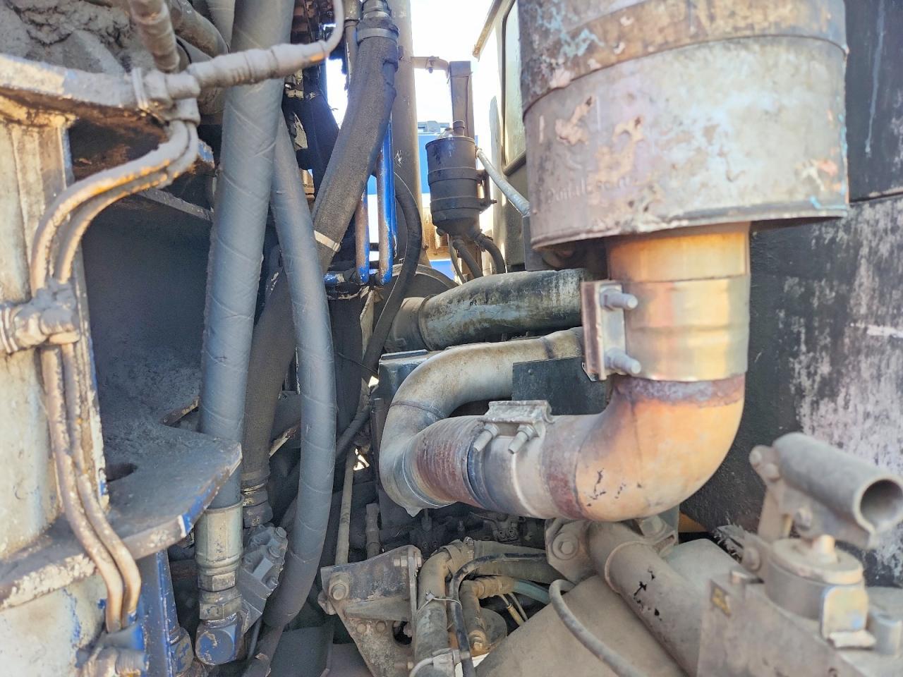2004 Mack MR Refuse Truck