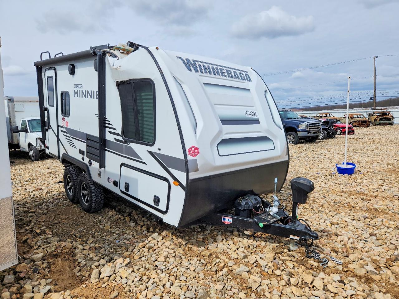 2022 Winnebago Minnie Camper
