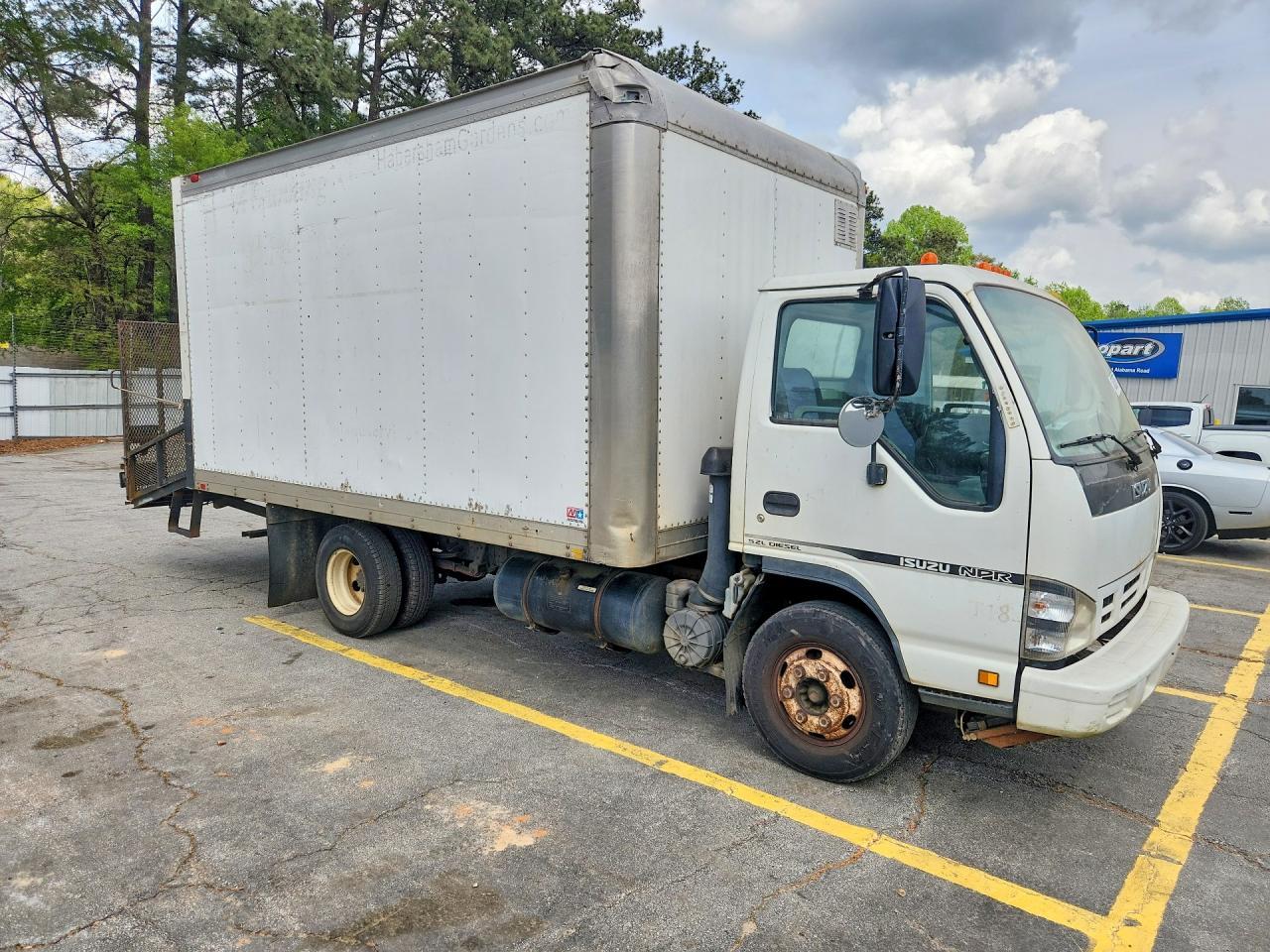 2006 Isuzu NPR BOX Truck