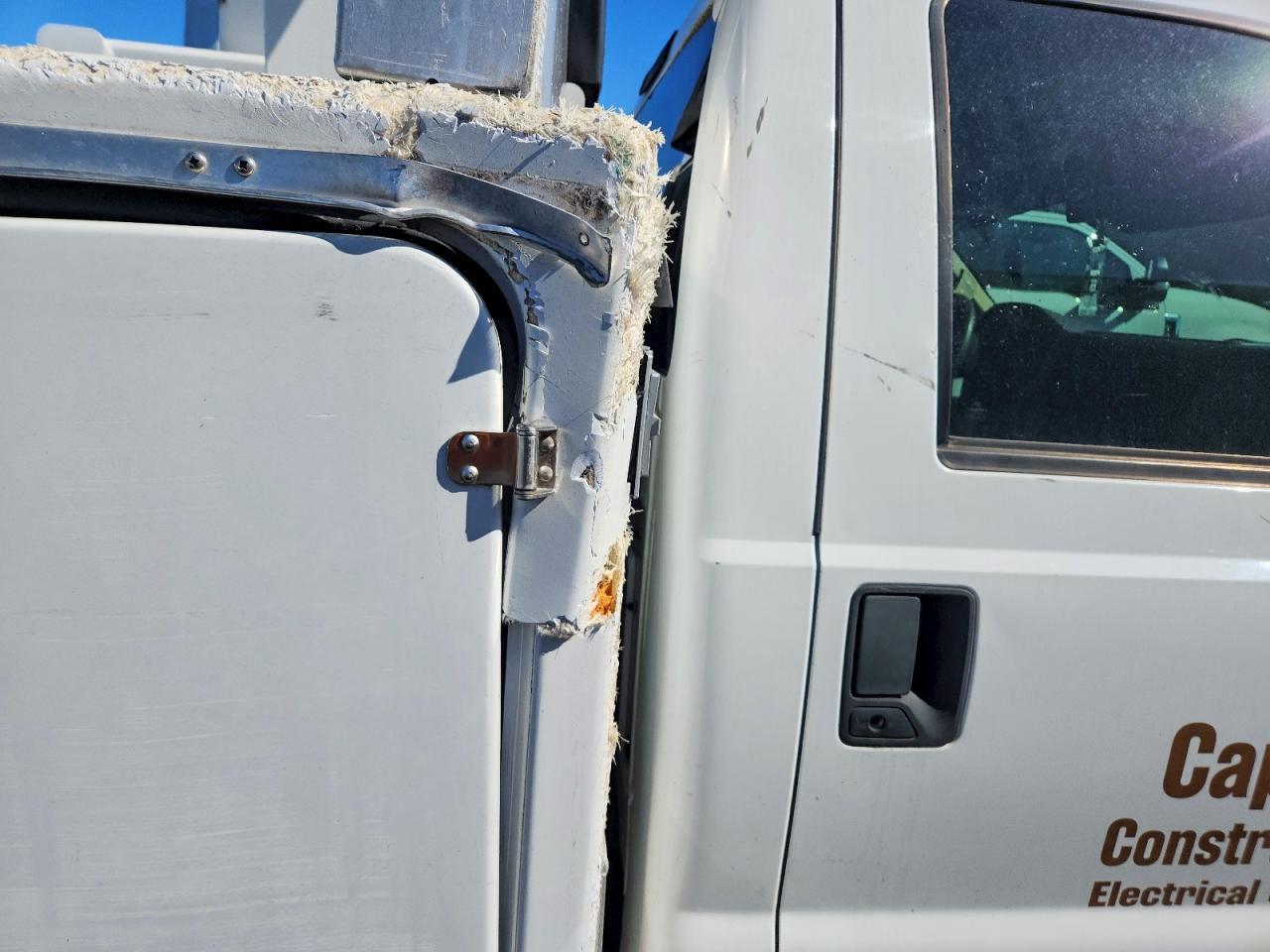 2008 Ford F350 Super Duty Bucket Truck