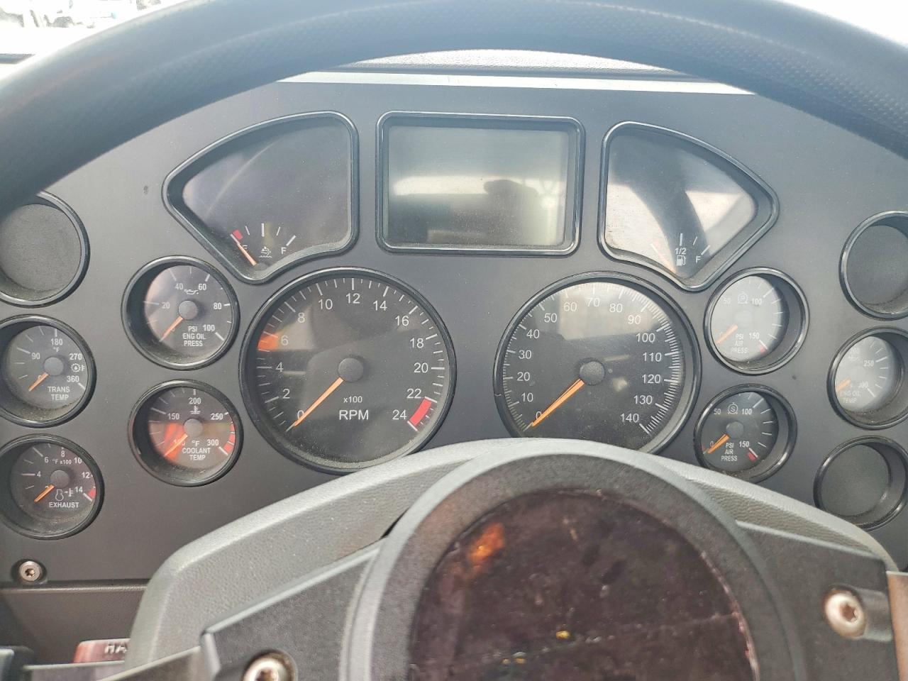 2017 Mack 600 CXU600