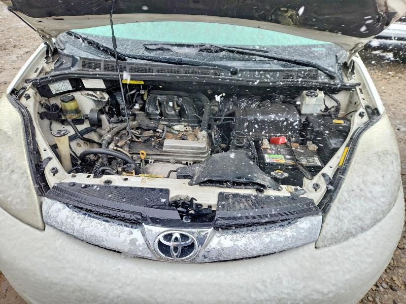 2007 Toyota Sienna xle 7-passenger