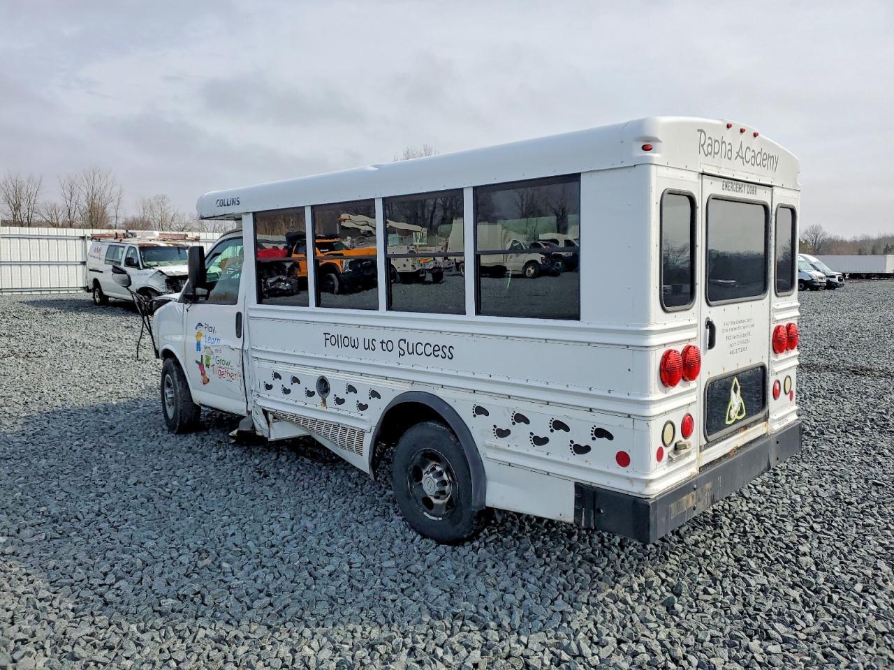2010 Chev Express G3500