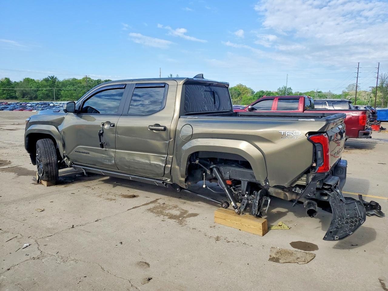 2025 Toyota Tacoma TRD Sport HV