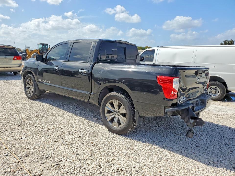 2018 Nissan Titan SV