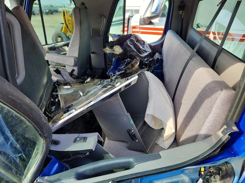 2022 Freigliner 2022 Freightliner Business Class M2 Rollback Truck