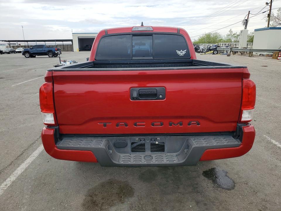 2016 Toyota Tacoma SR