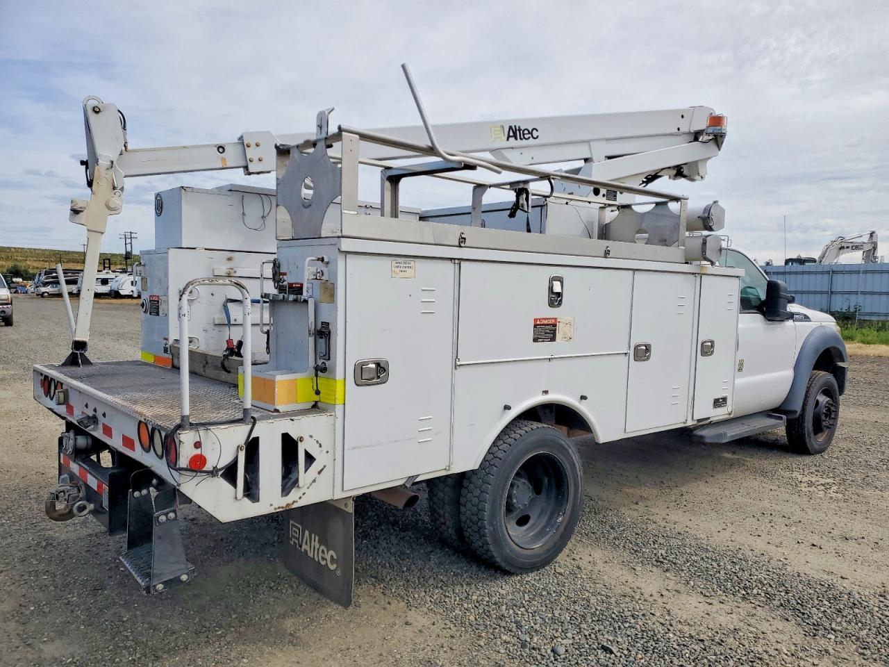 2015 Ford F450 Super Duty Bucket Truck