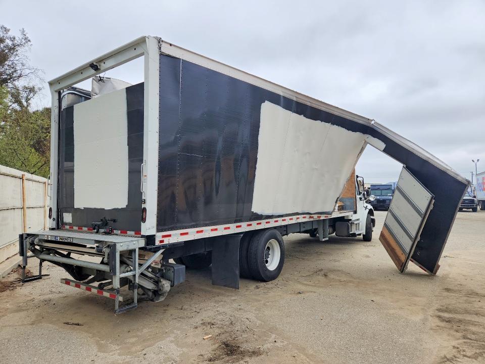 2023 Freigliner 2023 Freightliner Business Class M2 BOX Truck