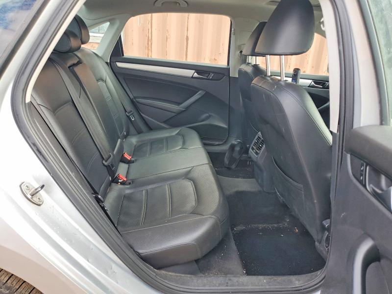 2013 Volkswagen Passat se