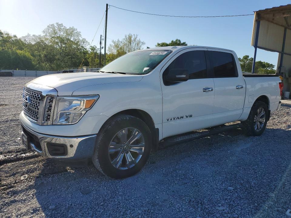 2018 Nissan Titan SV