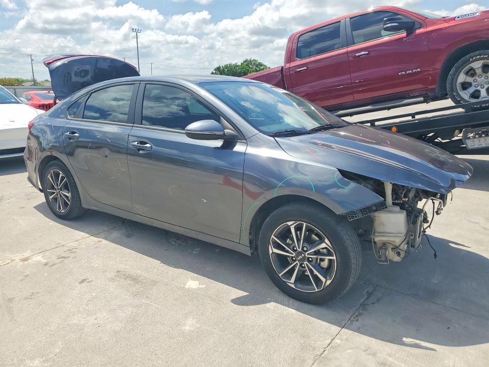 2023 KIA Forte lxs