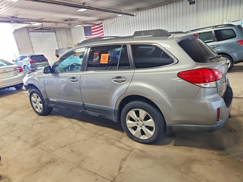 2010 Subaru Outback 2.5i Limited