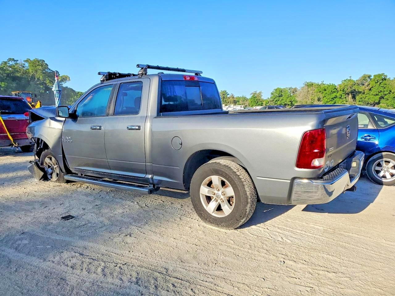 2013 Dodge RAM 1500 SLT