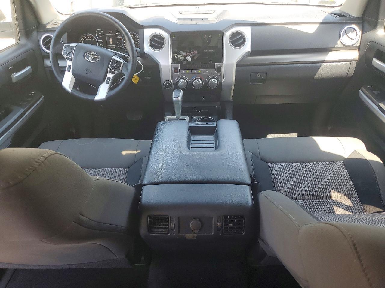 2018 Toyota Tundra SR5