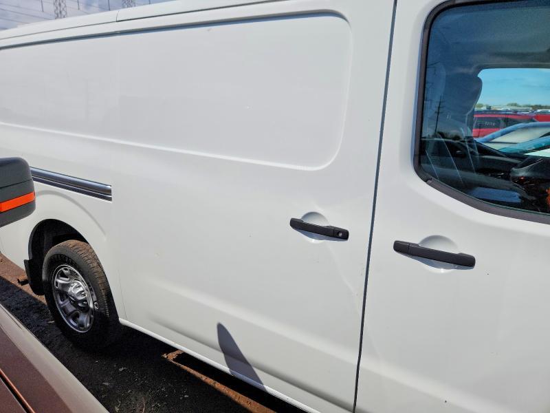 2014 Niss AN NV 2500 Delivery Van