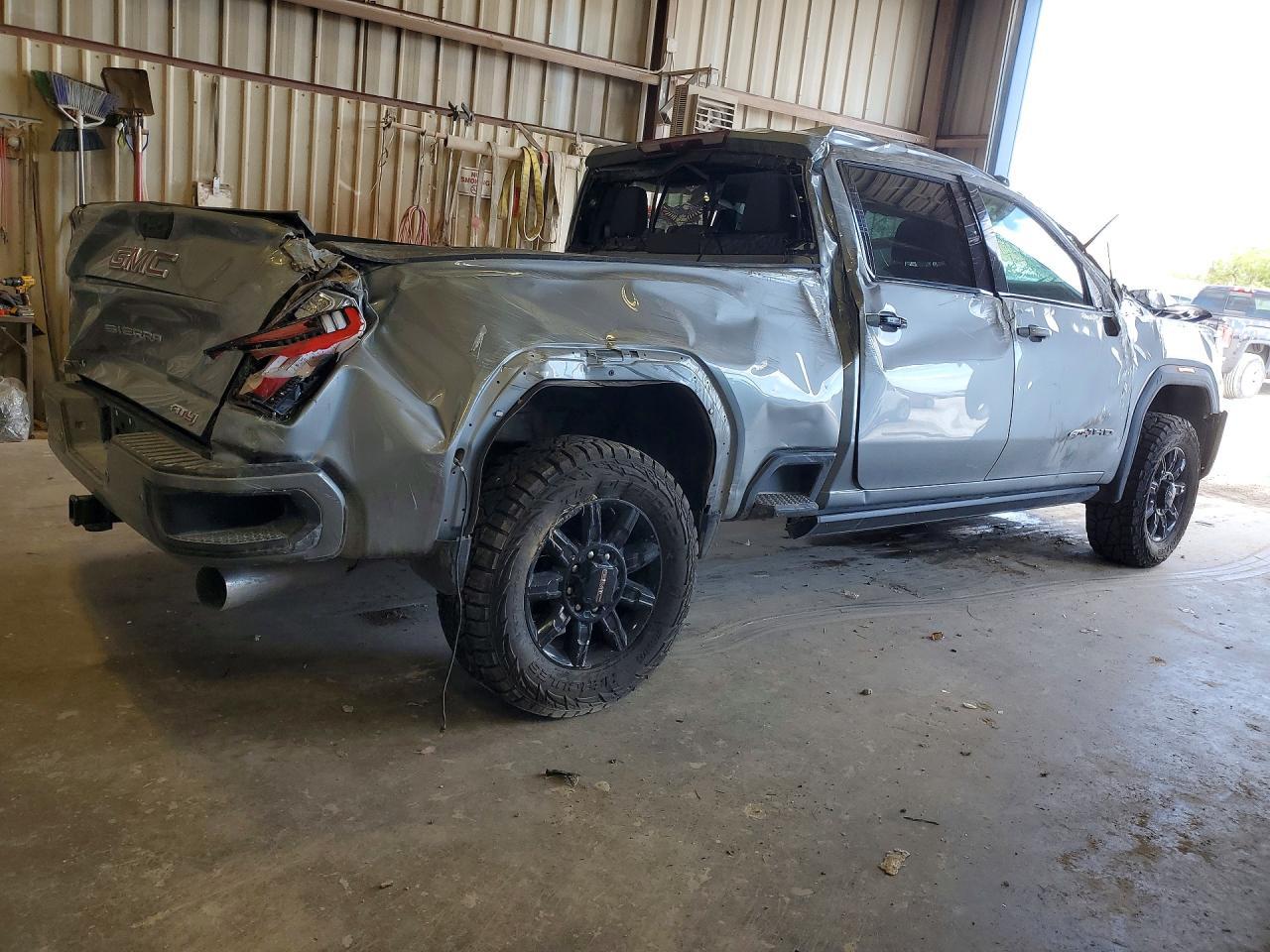2026 GMC Sierra K2500 AT4