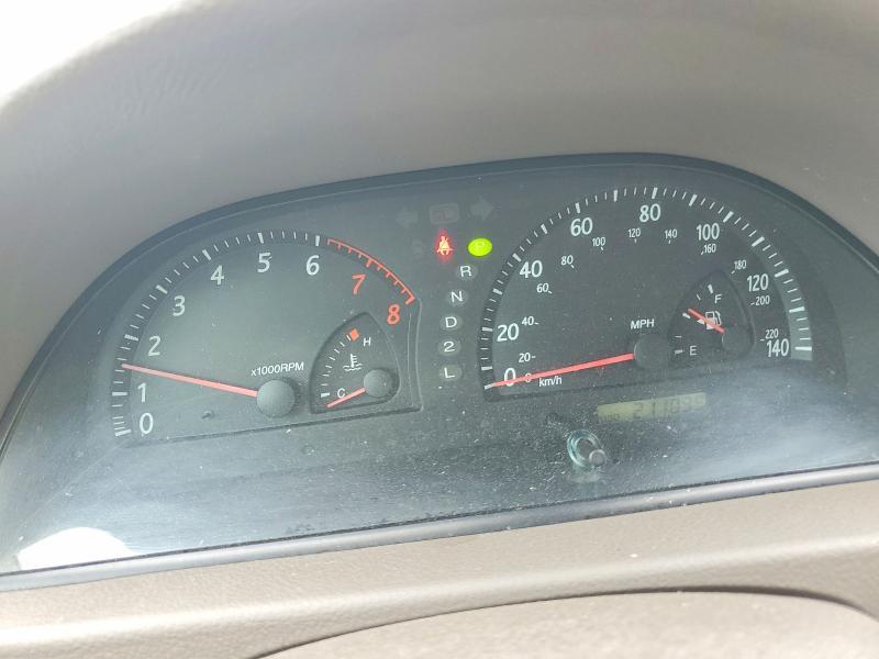 2004 Toyota Camry le