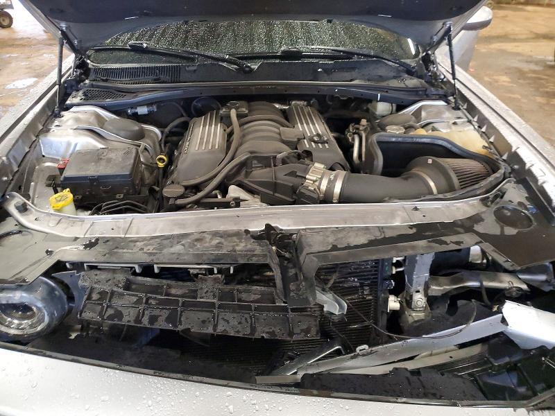 2016 Dodge Challenger r