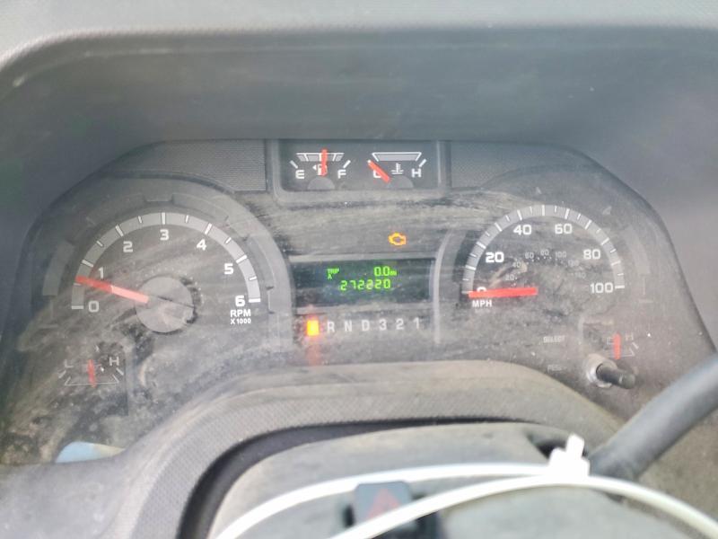 2015 Ford Econoline E450 Super Duty Cutaway Van