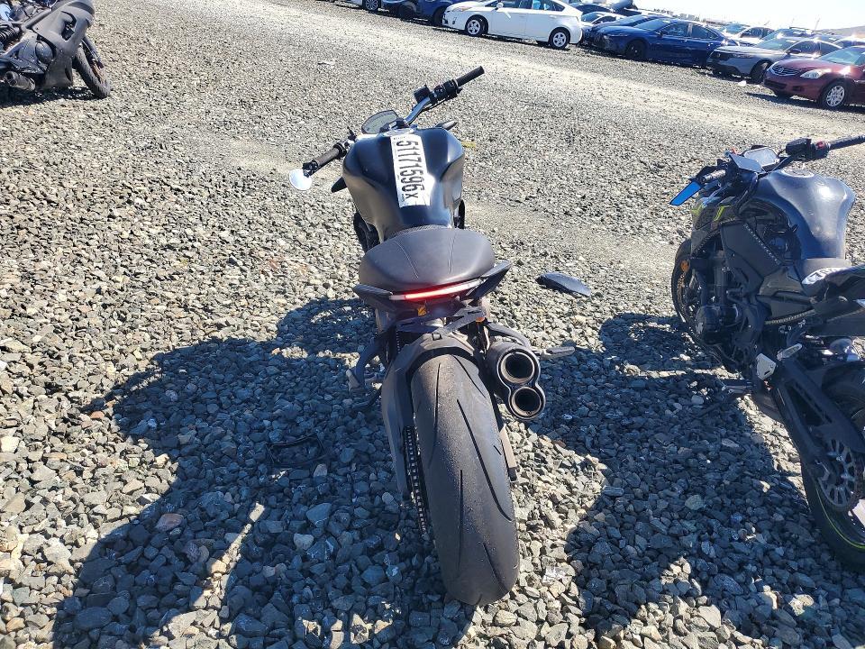 2015 Ducati Monster 821