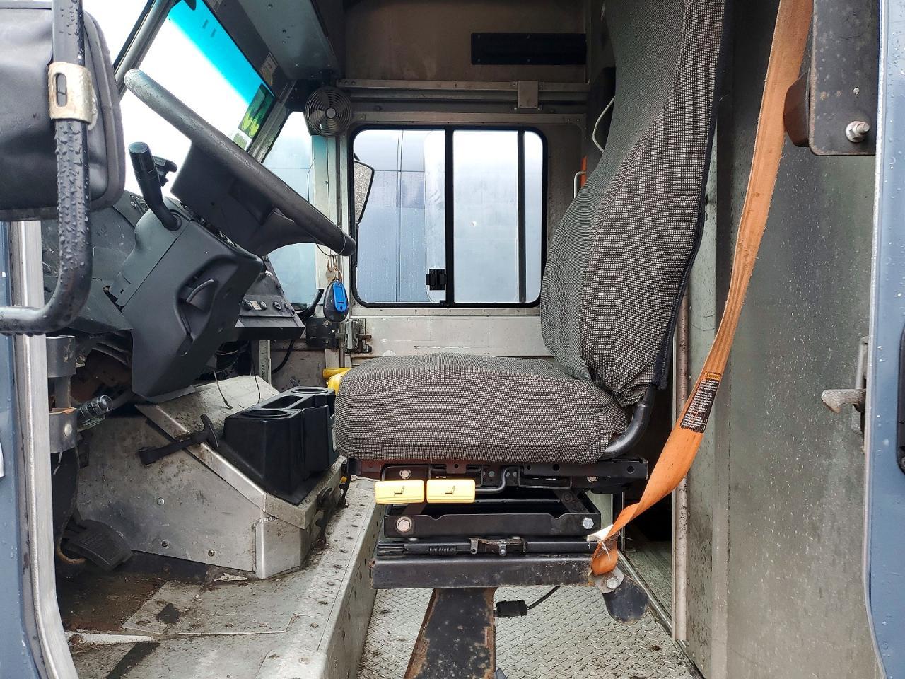2020 Ford F59 Delivery Truck